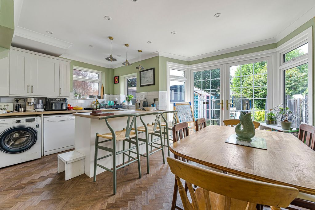 Property photo 2 of 36 Picture No. 70