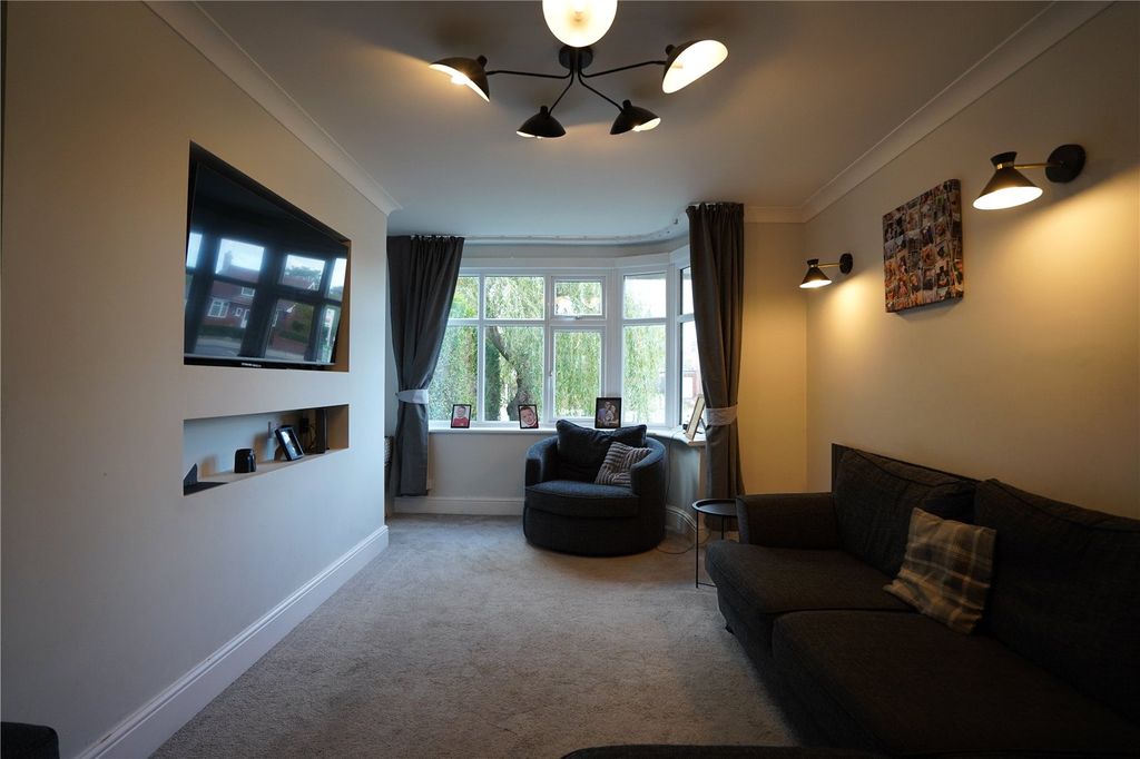 Property photo 3 of 12 Picture No. 04