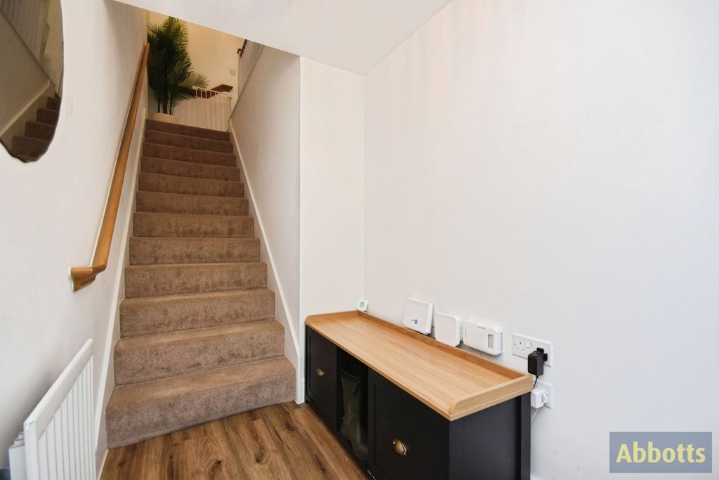 Property photo 2 of 19 Pbox-Img.Jpg