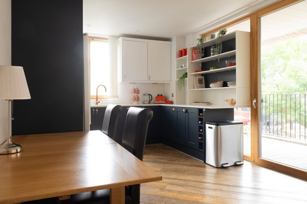 Property photo 2 of 12 Picture No. 09