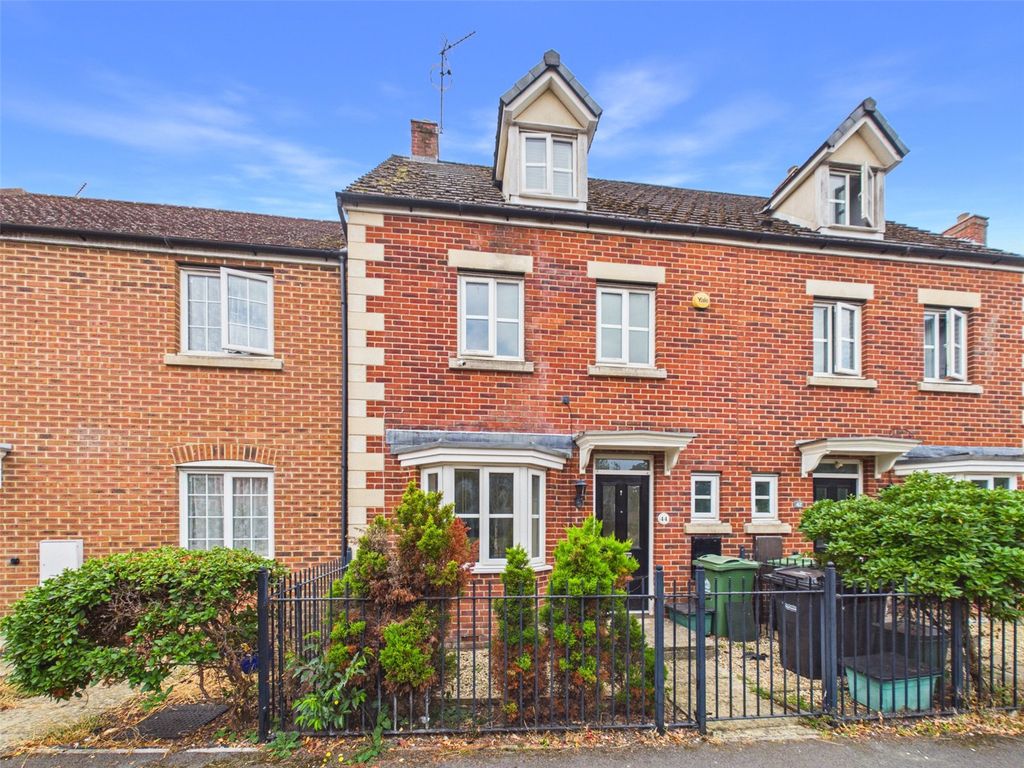Property photo 1 of 17 Picture No. 03