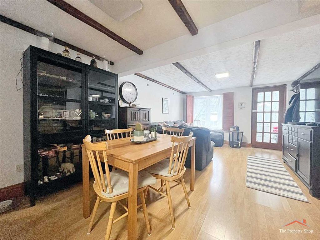 Property photo 1 of 10 Main Picture