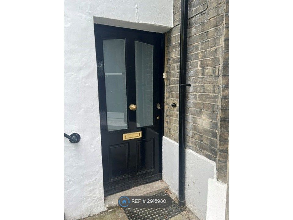 Property photo 2 of 20 Private Front Door