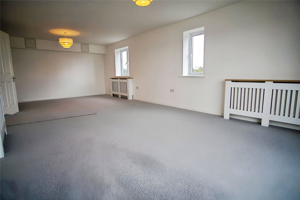 Property photo 2 of 12 Picture No. 08