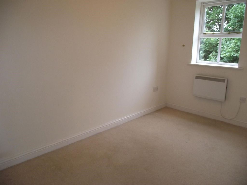 Property photo 2 of 14 Photograph 2