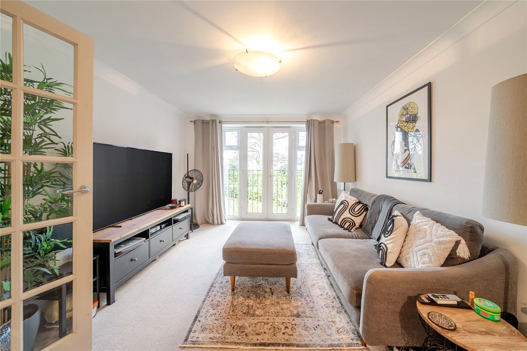 Property photo 3 of 12 Picture No. 13