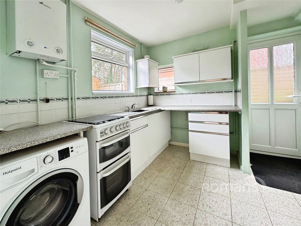 Property photo 3 of 12 Picture No. 02