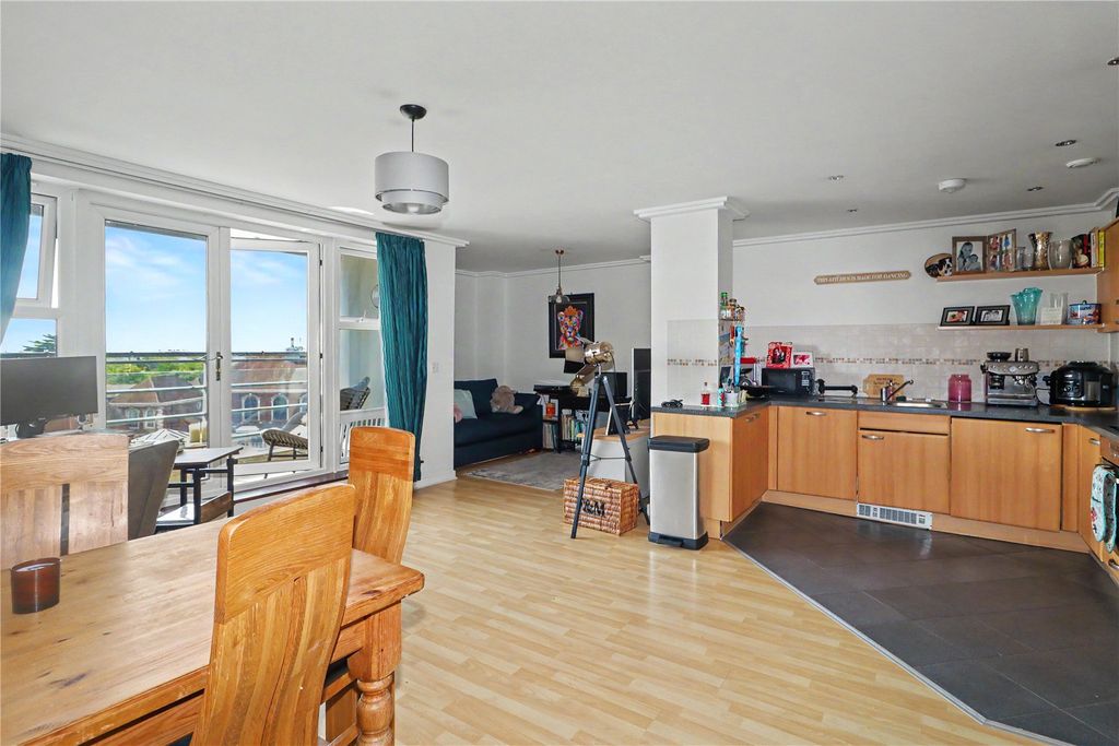 Property photo 2 of 12 Picture No. 05