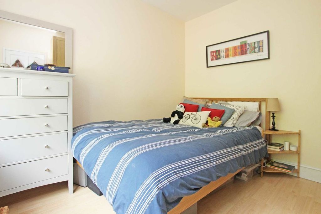Property photo 3 of 4