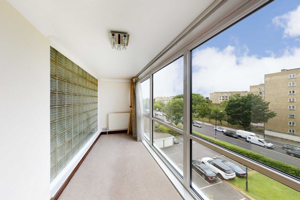 Property photo 3 of 13 Photo