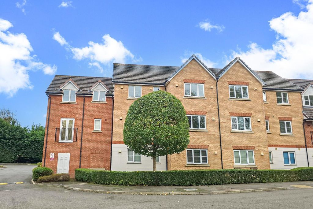 Property photo 1 of 12