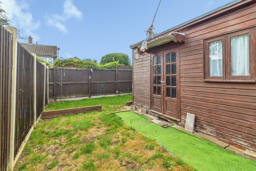 Property photo 2 of 20