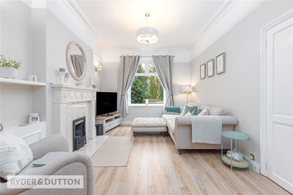 Property photo 3 of 37 Picture No. 94