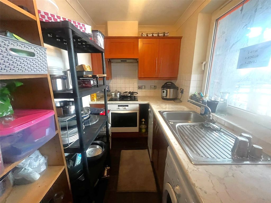 Property photo 3 of 8 Picture No. 08