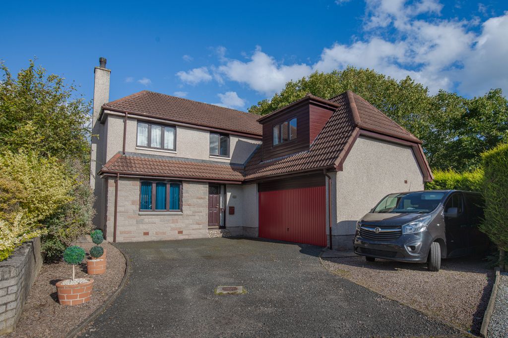 Property photo 1 of 25