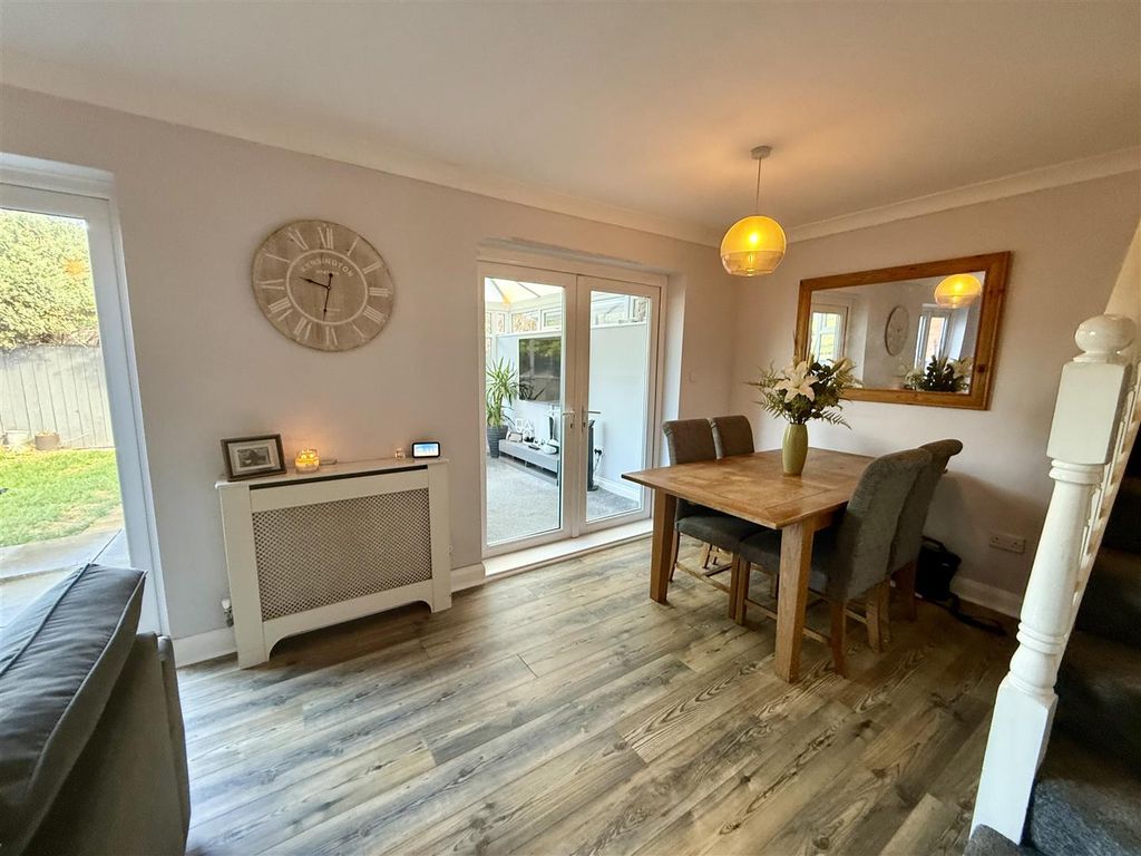 Property photo 3 of 12 Lounge/Dining Room
