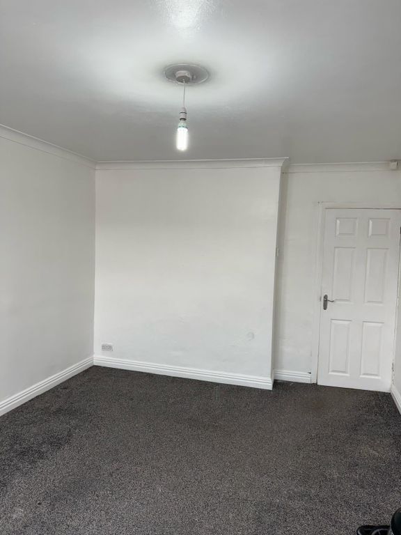 Property photo 3 of 12 Living Room