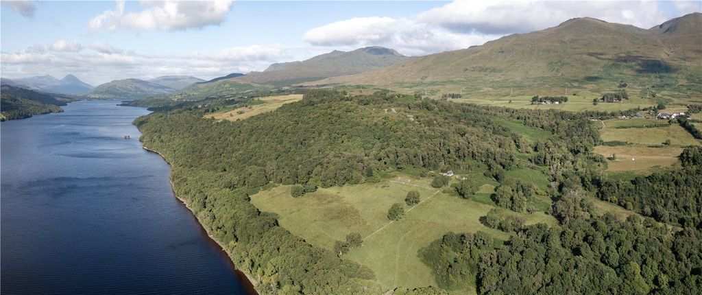 Property photo 1 of 10 Carie