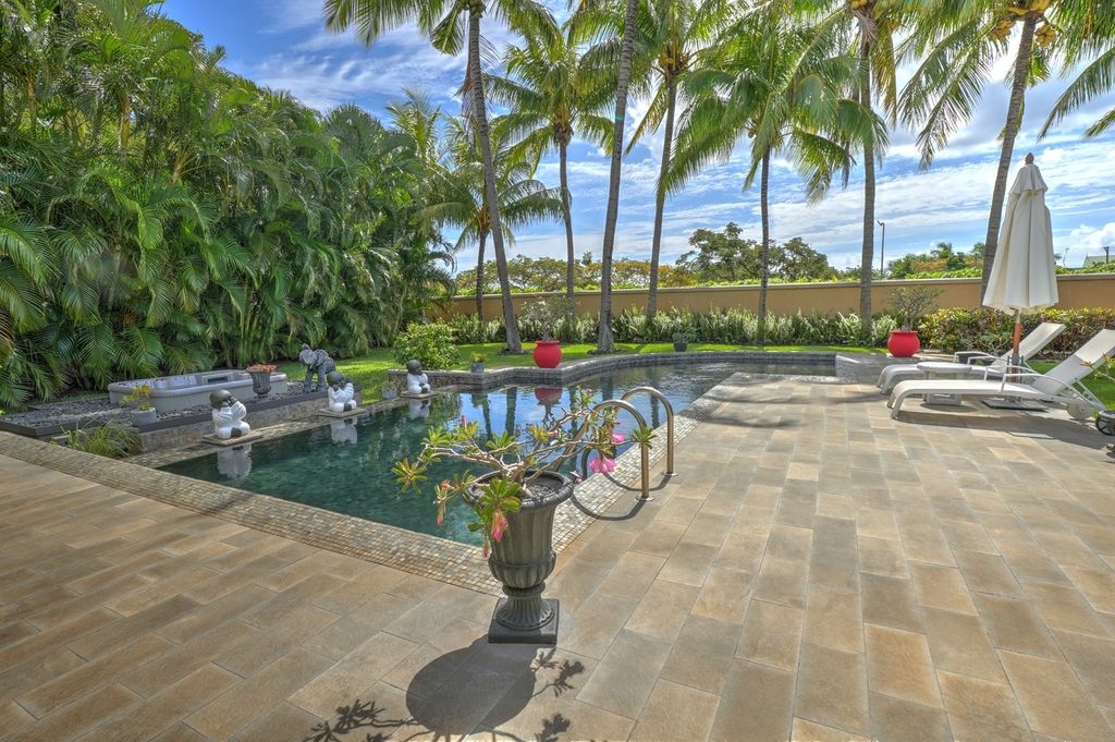 Property photo 2 of 45