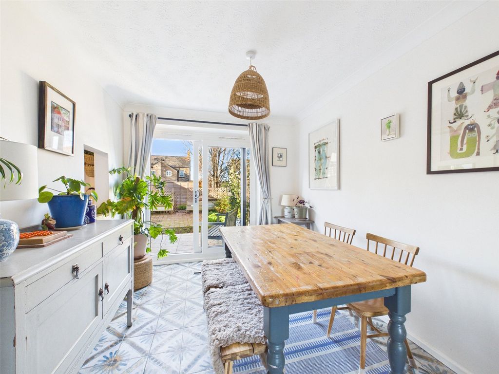 Property photo 2 of 19 Picture No. 02