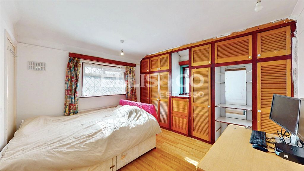 Property photo 3 of 27 Picture No. 10