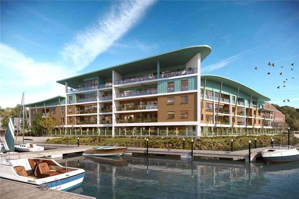 Property photo 2 of 33 Noss Quay