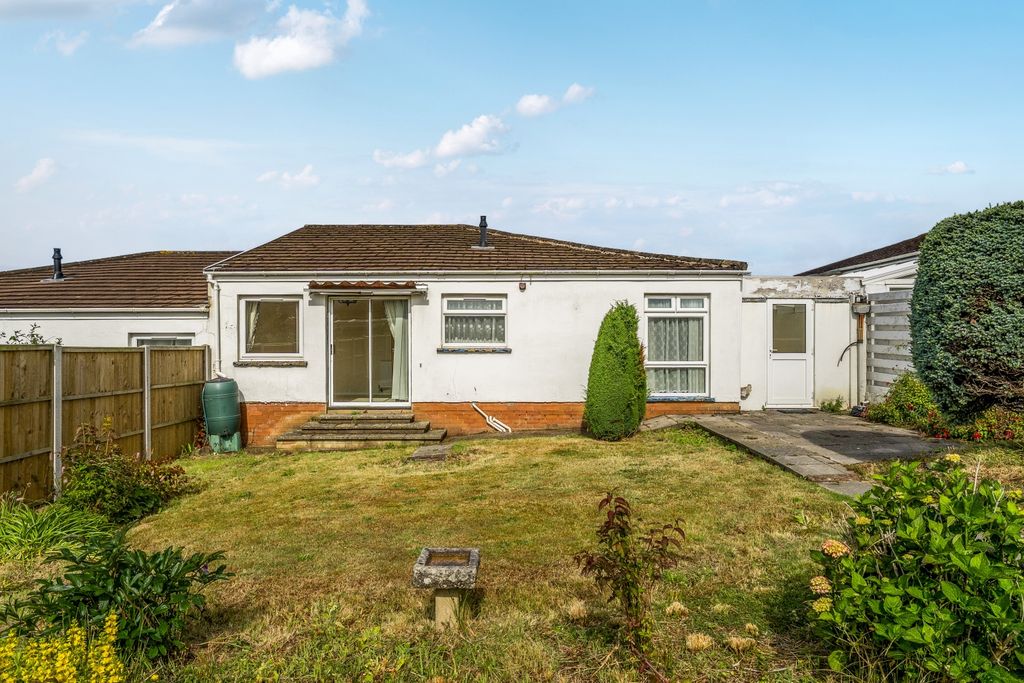 Property photo 1 of 23 1309519-17-684820B6728B8
