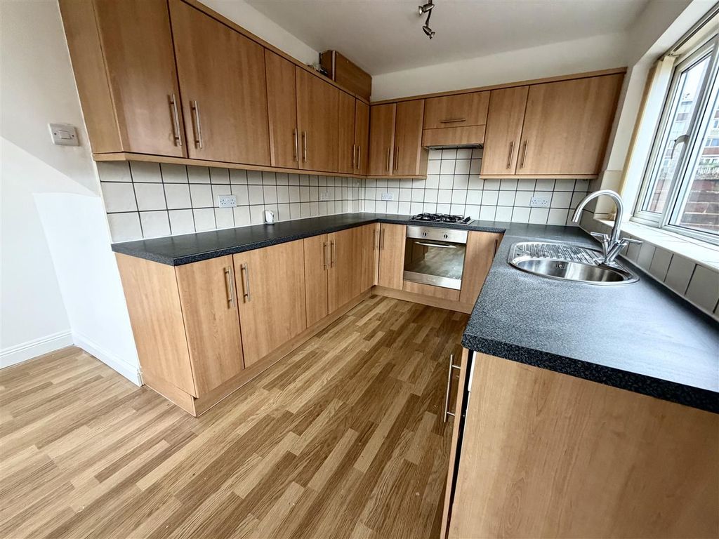 Property photo 1 of 11 Tempimagey3Jay9.Jpg