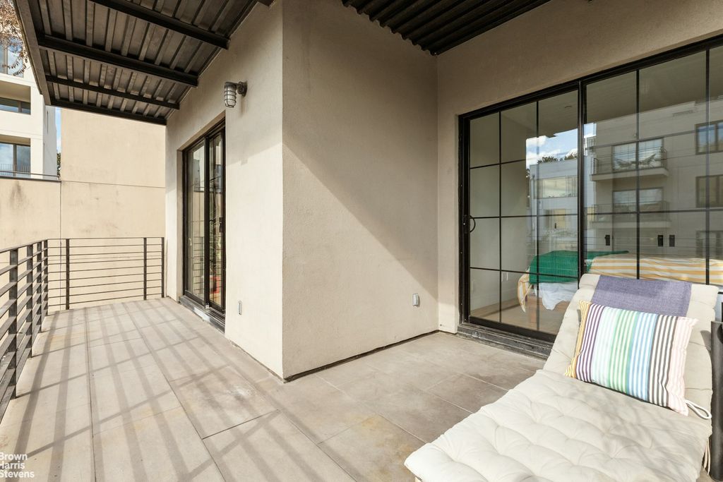 Property photo 3 of 11 <Alttext/>