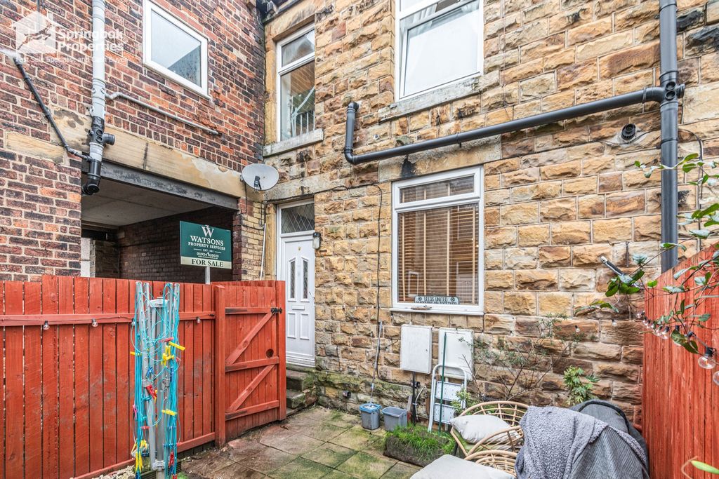 Property photo 1 of 12 Front View