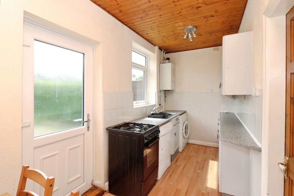Property photo 3 of 17 Pbox-Img.Jpg
