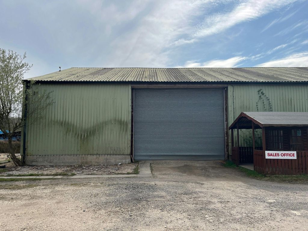 Property photo 3 of 8 Zoomed In.Jpg