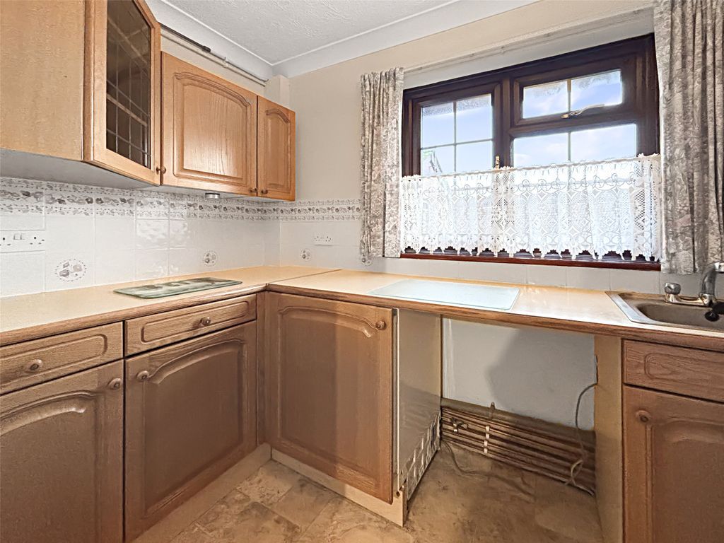 Property photo 3 of 9 3 - Picture No. 02