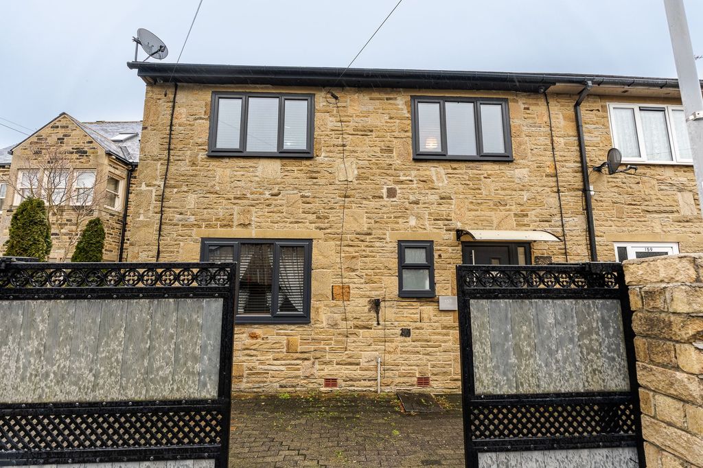 Property photo 1 of 36