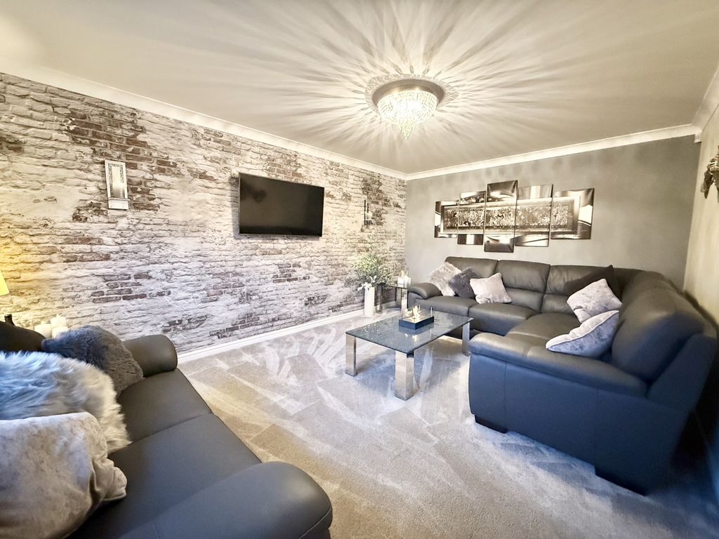 Property photo 3 of 33 Img_5813