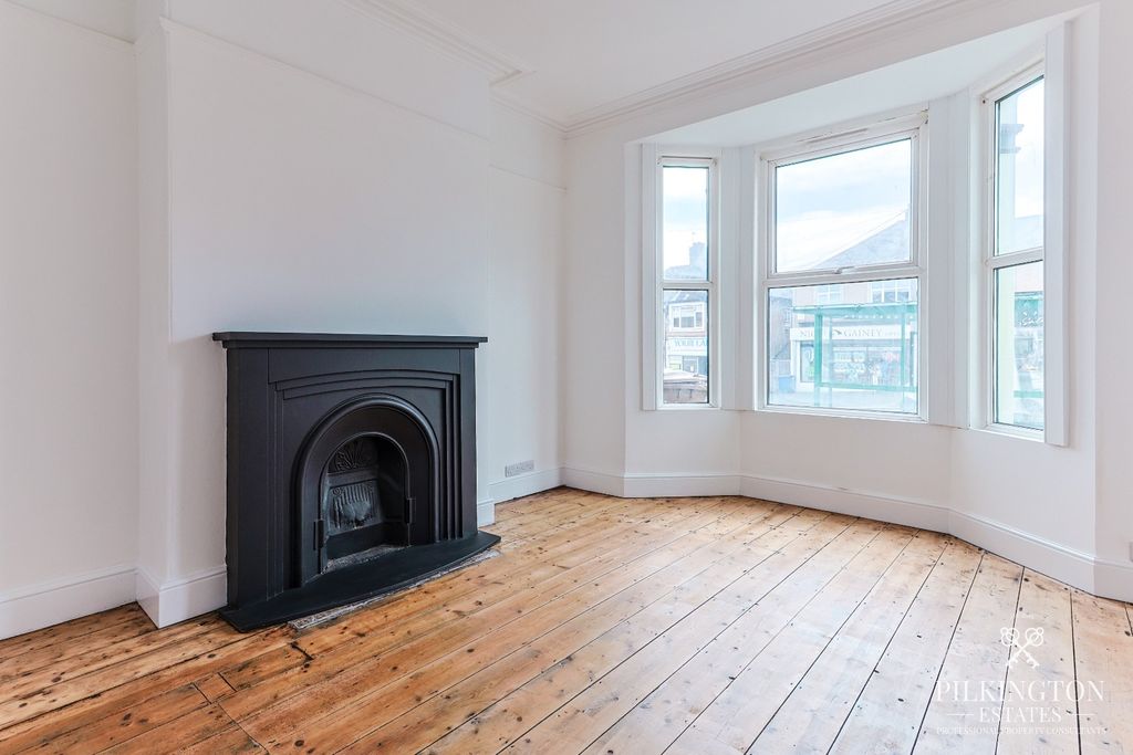 Property photo 2 of 15 5377113