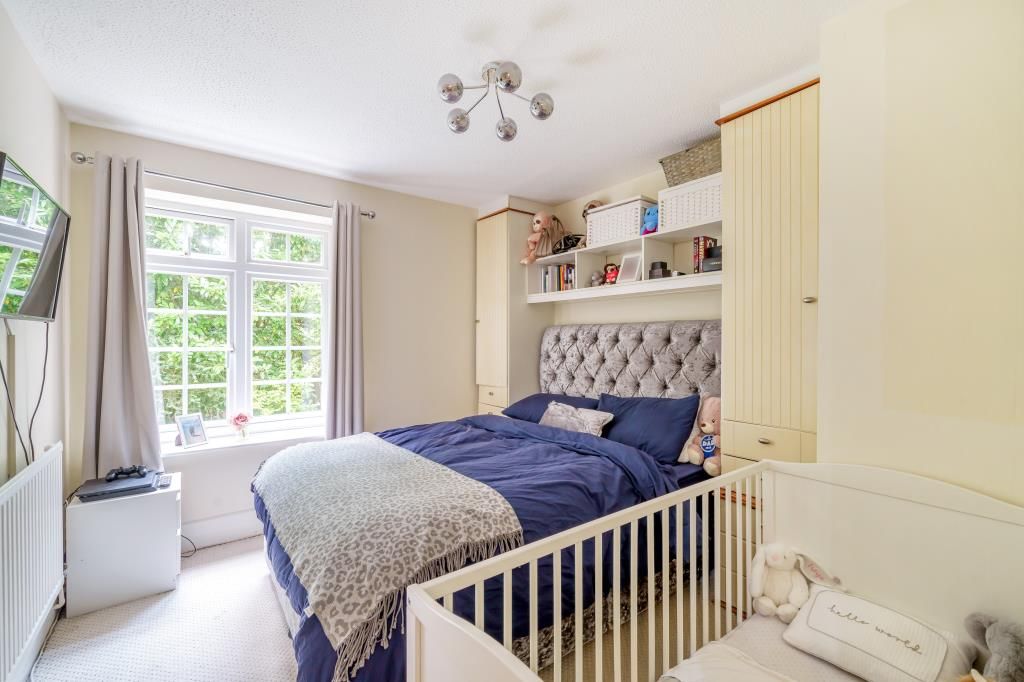 Additional image 4 of 1 bed flat for saleLightwater, Surrey GU18