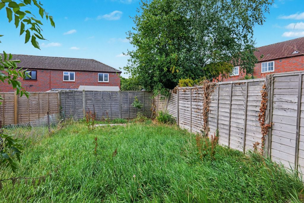 Property photo 3 of 14 37 Haileybury Gardens, Hedge End, Southampton, So30 2An