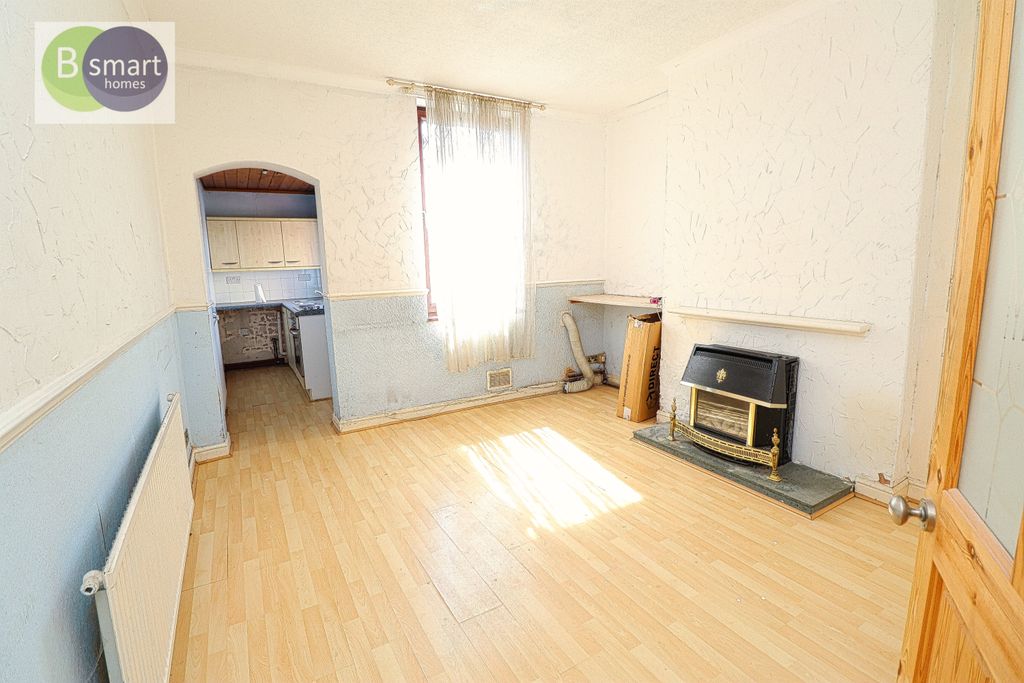 Property photo 3 of 10 Img_3469