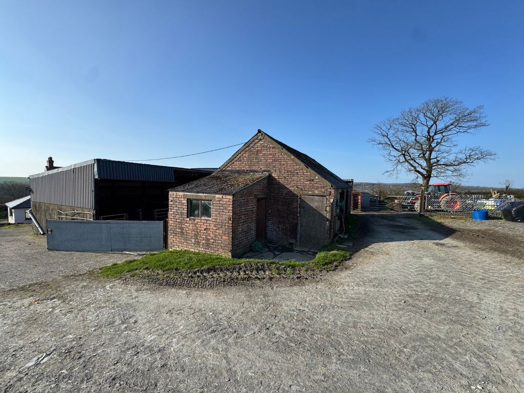 Property photo 3 of 62