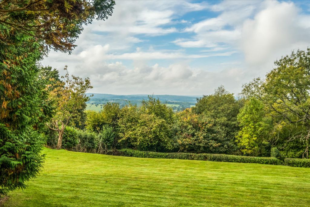 Property photo 2 of 30 Image