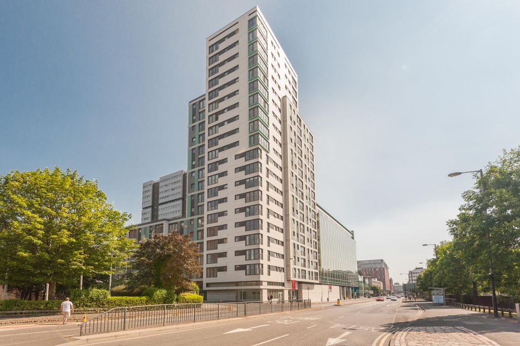 Property photo 1 of 11