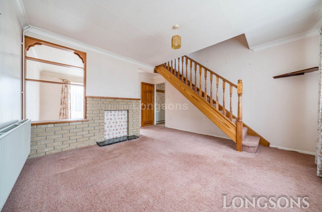 Property photo 3 of 20