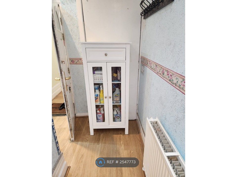 Property photo 2 of 34