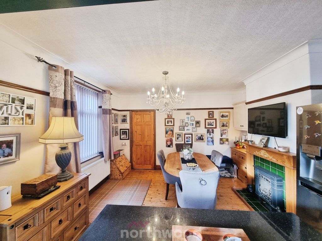 Property photo 1 of 29