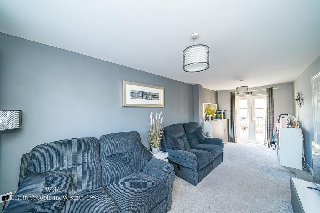 Property photo 3 of 20 Webbs-16.Jpg