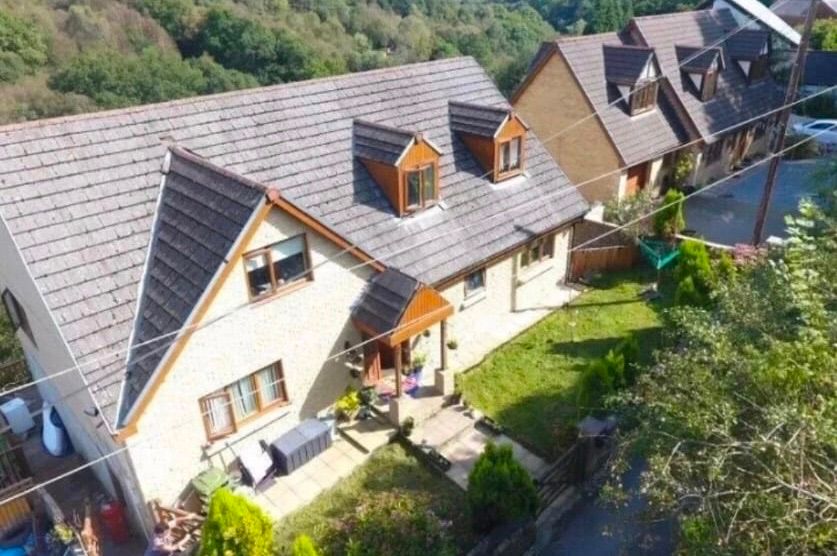 Property photo 2 of 14