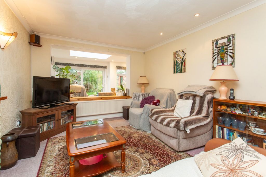 Property photo 2 of 15 Picture 2