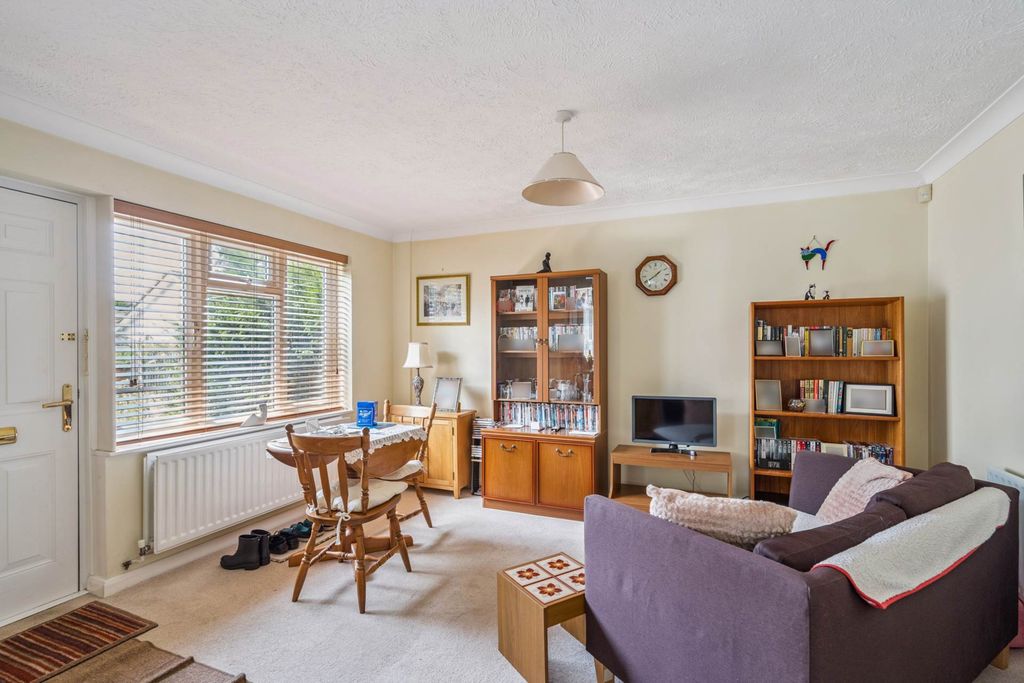 Property photo 3 of 10