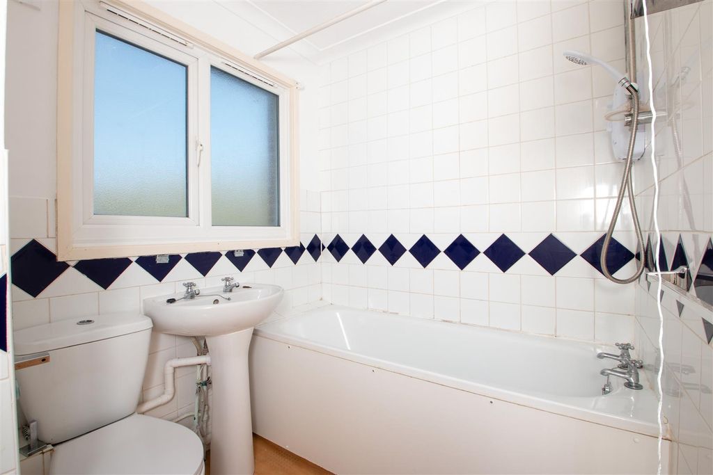 Property photo 3 of 8 10Med_7.Jpg